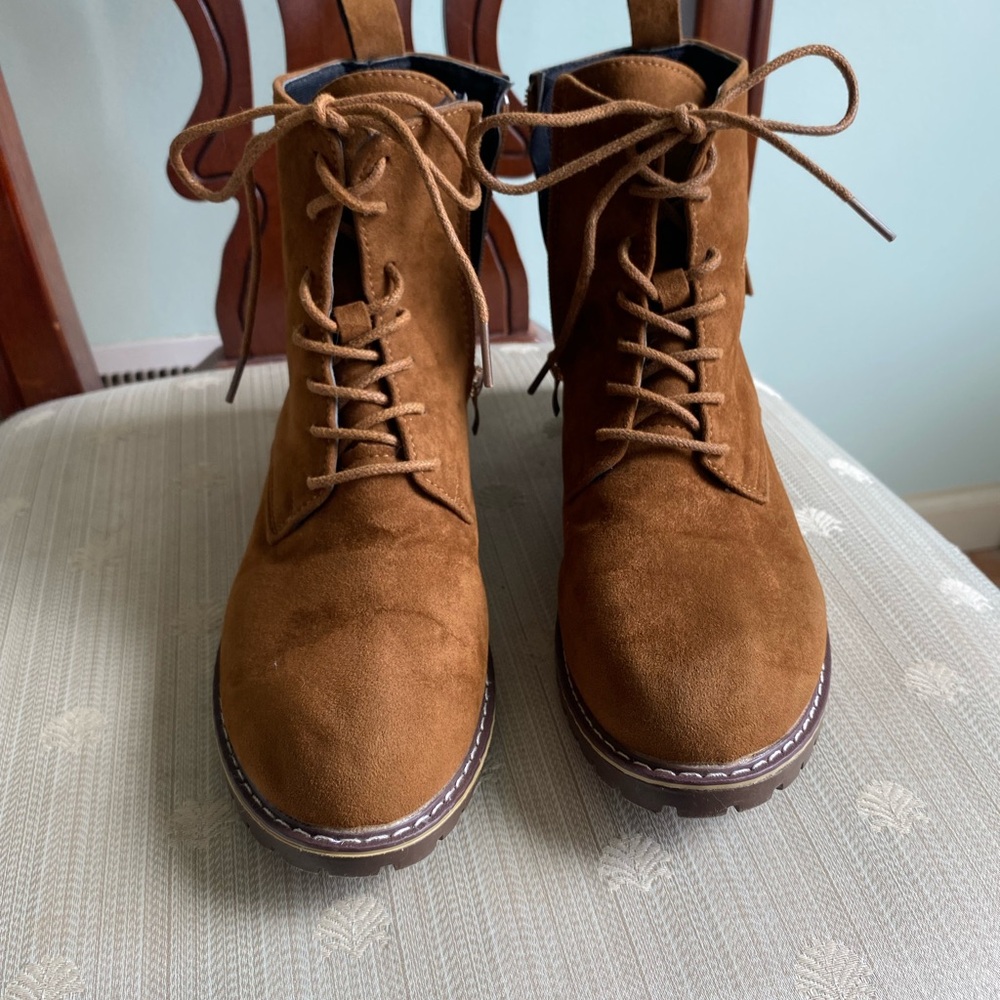 SHEIN EUC Brown Suede Ankle Boots - Picture 2 of 15